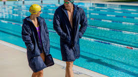 Swim Parkas & Deck Coats: Why Every Australian Swimmer Needs One (And How to Choose the Right One)